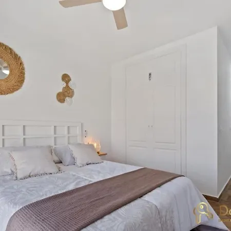 Apartamento Cerca De La Playa En Las Lagunas De Mijas Fuengirola Exterior photo