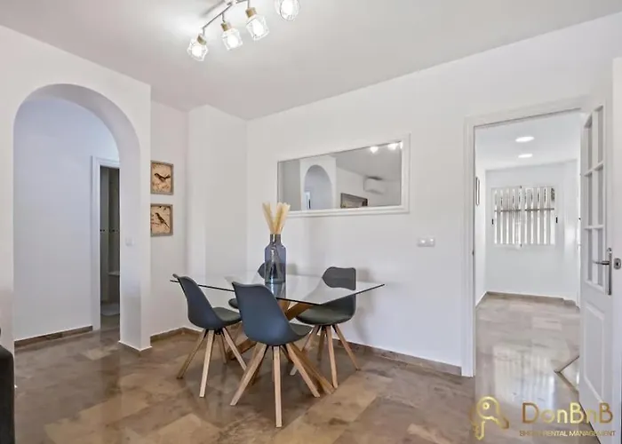 Apartamento Cerca De La Playa En Las Lagunas De Mijas